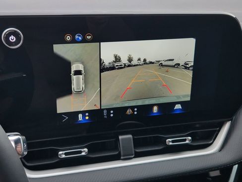 New 2026 Chevrolet Equinox LT w/ Safety and Technology Package image 13