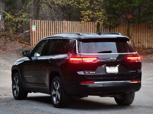 Used 2023 Jeep Grand Cherokee L Limited image 4