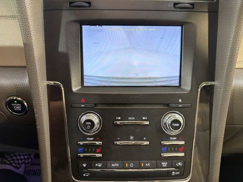 Used 2015 Lincoln Navigator 2WD image 18