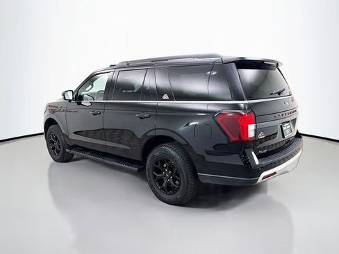 Used 2022 Ford Expedition Timberline image 5