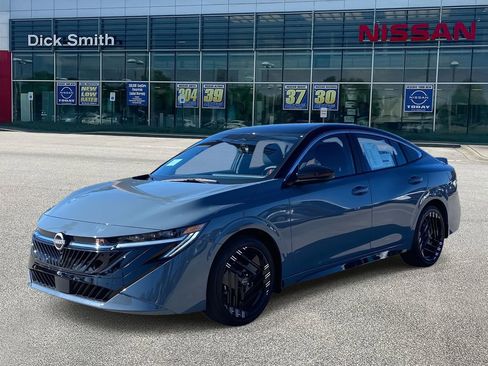 New 2026 Nissan Sentra SR w/ Floor Mat Package image 3