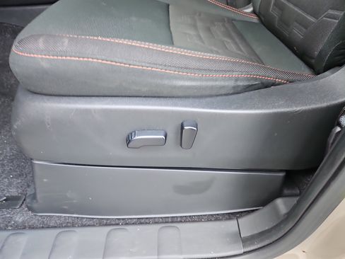 Used 2022 Nissan Frontier Pro-X image 16