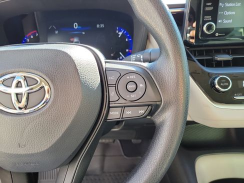 Certified 2022 Toyota Corolla LE FWD image 20