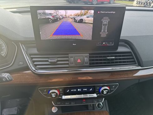 Used 2024 Audi Q5 2.0T Prestige image 18