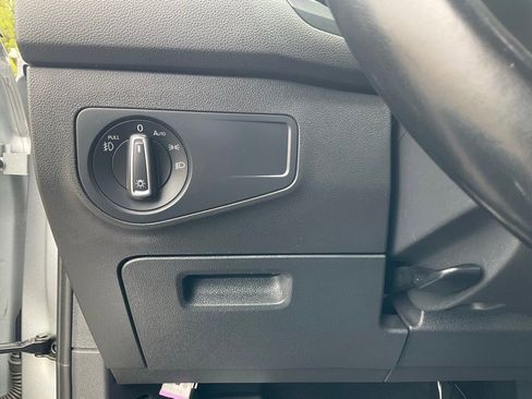 Used 2019 Volkswagen Tiguan SEL Premium R-Line image 64