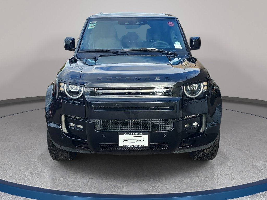 New 2026 Land Rover Defender 110 X-Dynamic SE AWD/4WD image 2