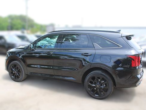 Certified 2023 Kia Sorento SX AWD/4WD image 14