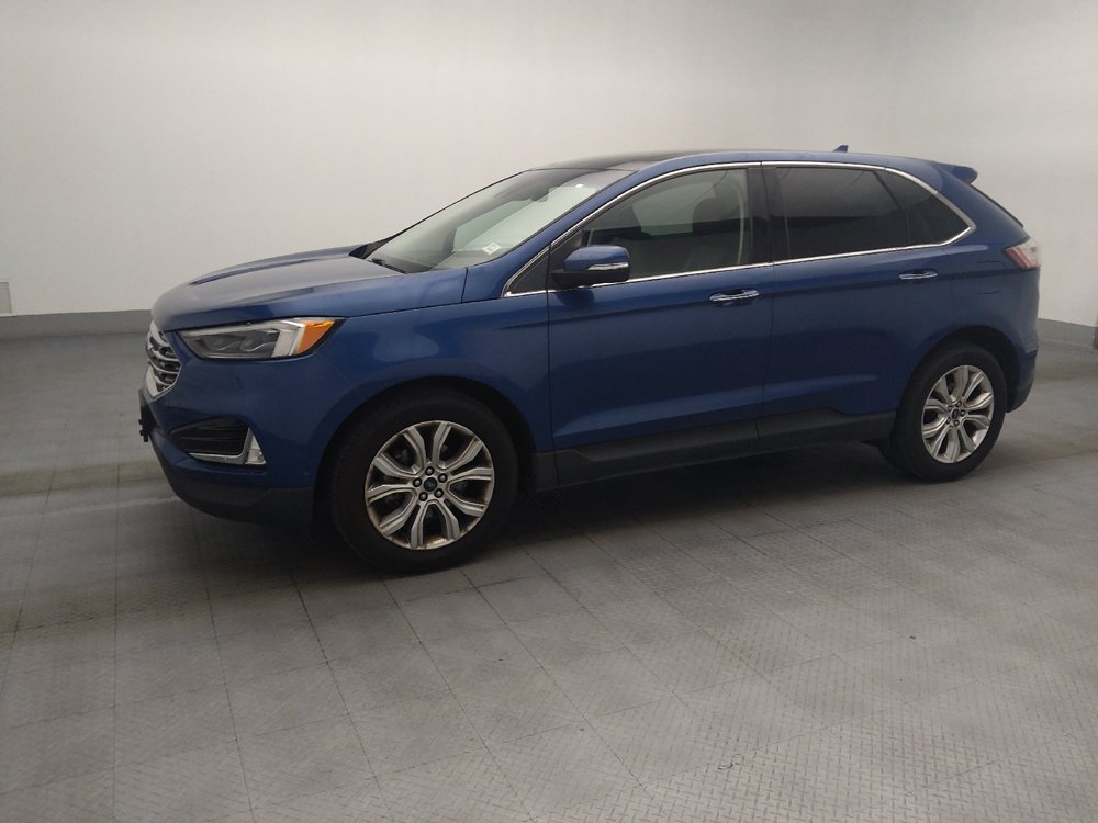 Used 2020 Ford Edge Titanium w/ Equipment Group 301A FWD image 2