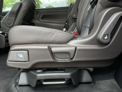 Used 2019 Honda Odyssey Elite image 40