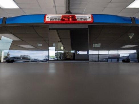 Used 2024 Chevrolet Colorado Z71 w/ Z71 Convenience Package 2 image 7