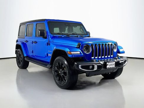 Used 2023 Jeep Wrangler Unlimited Sahara w/ Cold Weather Group AWD/4WD image 4