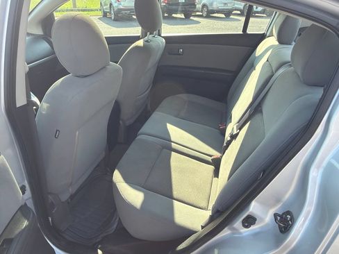 Used 2012 Nissan Sentra 2.0 SR w/ Special Edition Pkg FWD image 10