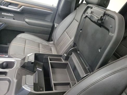 Used 2024 Chevrolet Silverado 1500 High Country w/ Technology Package image 33