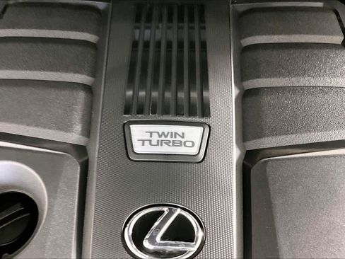 Used 2024 Lexus GX 550 w/ Accessory Package (Z1) image 31