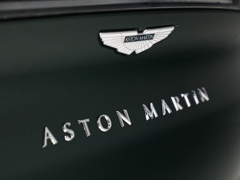 Used 2023 Aston Martin DBX AWD/4WD image 21