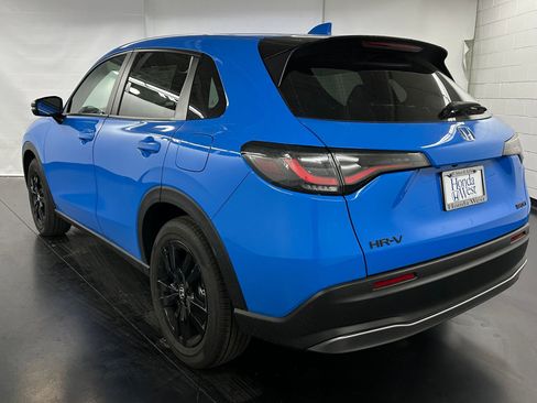 New 2026 Honda HR-V Sport image 3