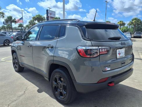 Used 2023 Jeep Compass Trailhawk AWD/4WD image 8