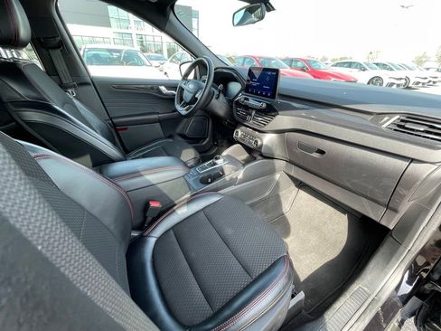 Used 2024 Ford Escape ST-Line FWD image 28