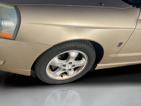 Used 2004 Saturn L-Series L300 image 25