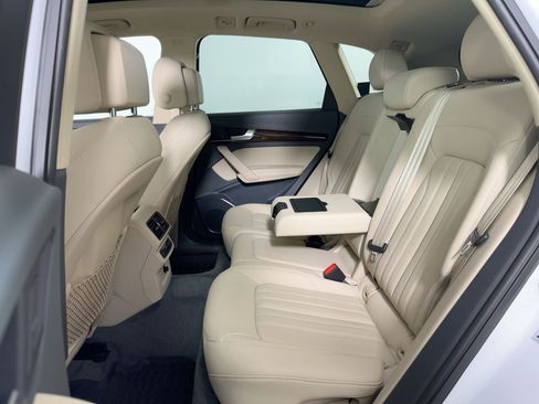 Used 2020 Audi Q5 2.0T Premium Plus w/ Premium Plus Package image 13