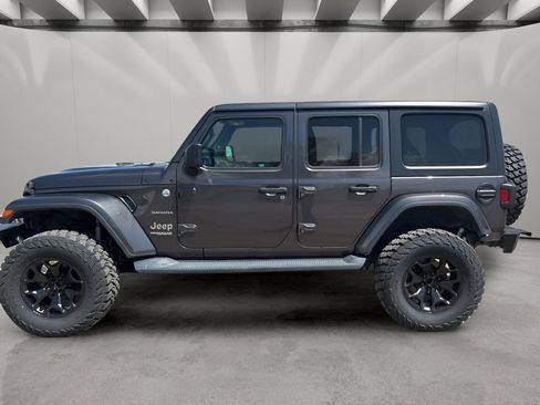 Used 2020 Jeep Wrangler Unlimited Sahara AWD/4WD image 2