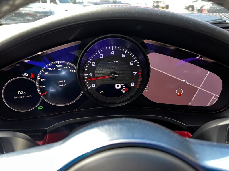 Used 2020 Porsche Cayenne AWD/4WD image 34