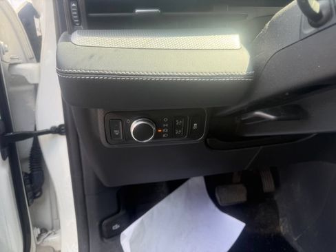 Used 2022 Ford Mustang Mach-E Select AWD/4WD image 23