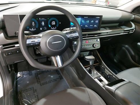 Certified 2025 Hyundai Tucson SE image 15