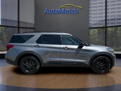 Used 2023 Ford Explorer ST-Line w/ Class IV Trailer Tow Package AWD/4WD image 11