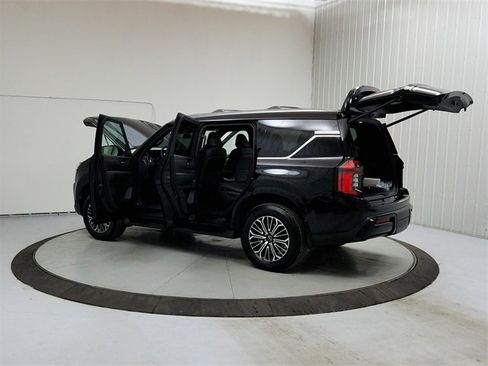 New 2026 Nissan Armada SL w/ Captain's Chari Seat Package image 13