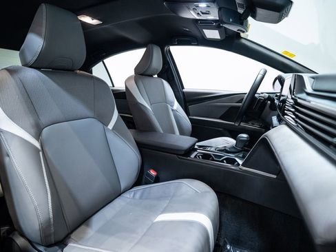 Certified 2025 Toyota Camry SE w/ Convenience Package image 14