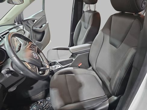 Certified 2022 Buick Encore GX Select w/ Sport Touring Package image 19