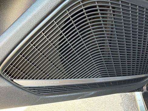 Used 2019 Audi S4 Prestige w/ Prestige Package image 17