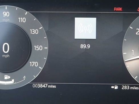 Used 2025 Land Rover Range Rover Evoque S image 15