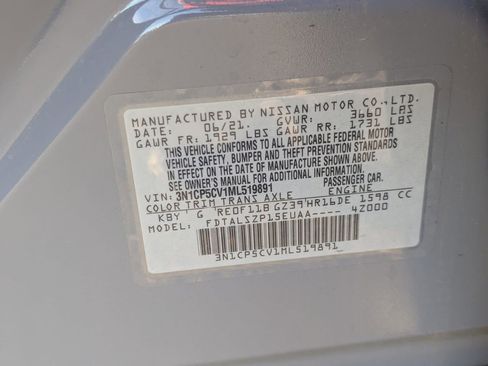 Used 2021 Nissan Kicks SV image 11