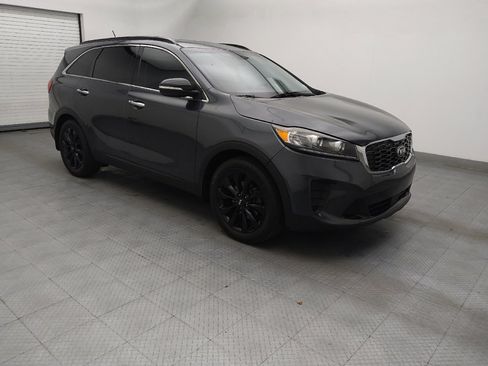 Used 2020 Kia Sorento S FWD image 11