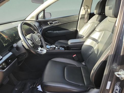 Certified 2023 Kia Sportage EX AWD/4WD image 16