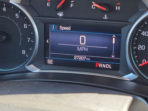 Used 2019 Chevrolet Equinox LT image 19