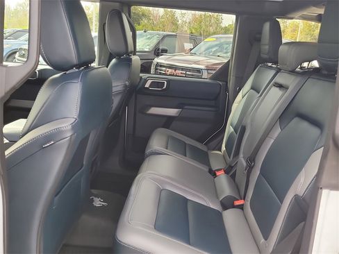 Certified 2023 Ford Bronco Outer Banks image 11