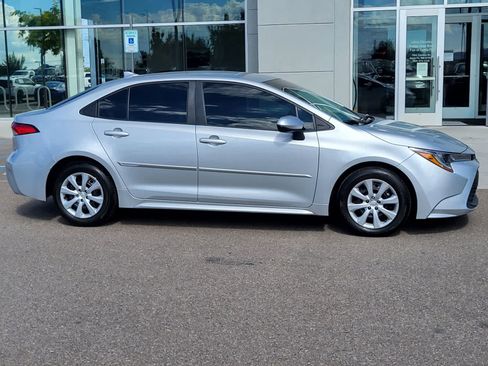 Used 2024 Toyota Corolla LE FWD image 4