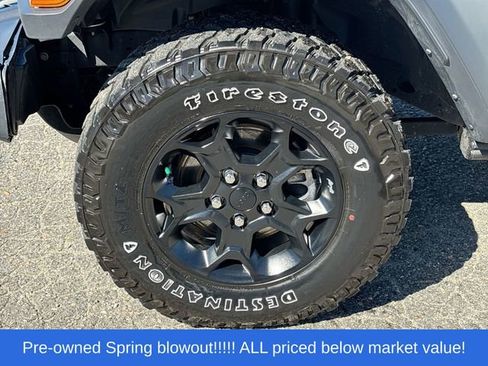 Used 2023 Jeep Wrangler Unlimited w/ Cold Weather Group AWD/4WD image 13