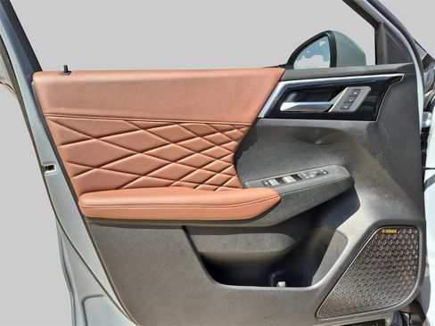 New 2025 Mitsubishi Outlander SEL image 21