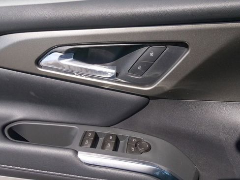 New 2026 Chevrolet Traverse LT w/ Driver Confidence Package FWD image 19