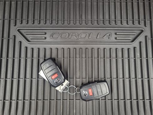 Used 2023 Toyota Corolla XSE image 31