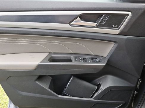 Used 2022 Volkswagen Atlas Cross Sport SEL Premium R-Line image 16