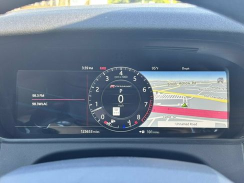 Used 2018 Land Rover Range Rover Velar R-Dynamic SE AWD/4WD image 39