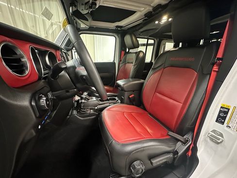 Used 2023 Jeep Wrangler Unlimited Rubicon 4xe image 26