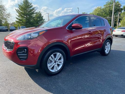 Used 2018 Kia Sportage LX image 2