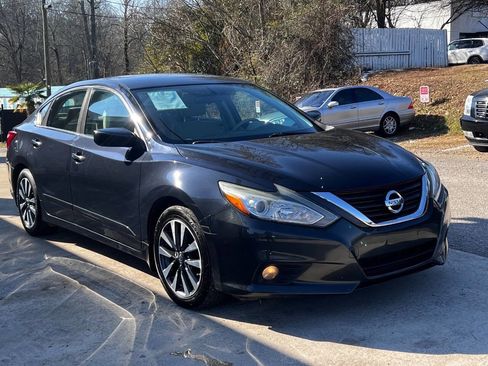 Used 2016 Nissan Altima 2.5 SV image 8