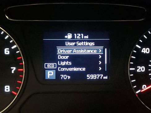 Used 2019 Kia Sorento LX FWD image 12